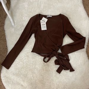 ZARA RIBBED LONG SLEEVE CROP TOP